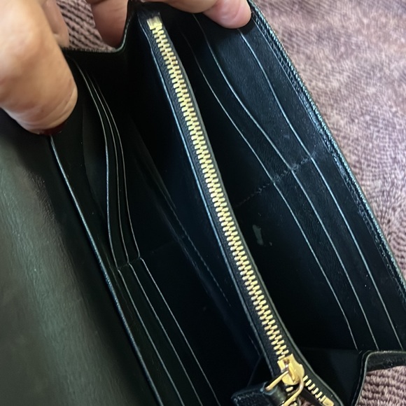 Black Caviar leather Bvlgari full wallet cold hardware - Picture 7 of 12